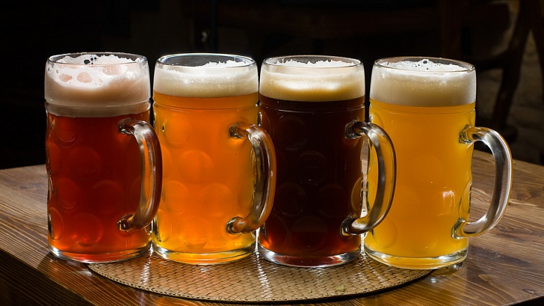 Власти Москвы намерены запретить продажу пива в нестационарных кафе